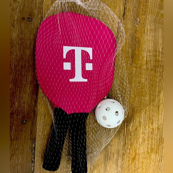 T-Mobile Pickleball Paddle Set - Picture 1 of 1
